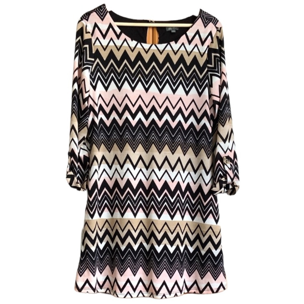 Lily Rose Dress Size Large / Lined Dress / Pink Black White Tan Colored dress.